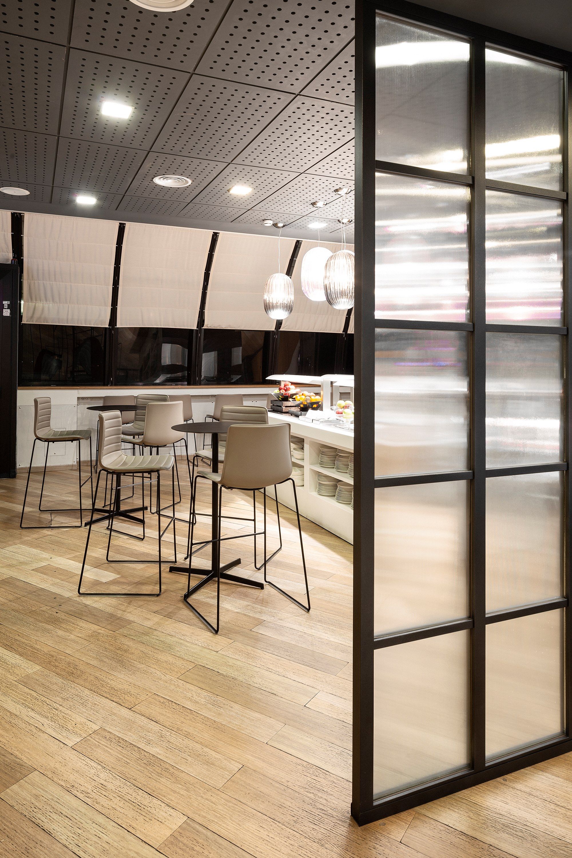 Высокий барный стул Arper Catifa 46 ARCH-00086257 - Вид №7