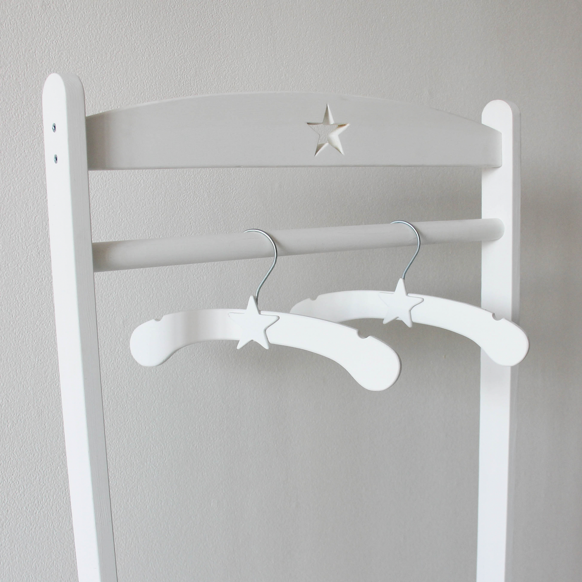 Детская вешалка-плечики, белая со звездочкой VAMVIGVAM  282109 Белый Santreyd  - Вид №1