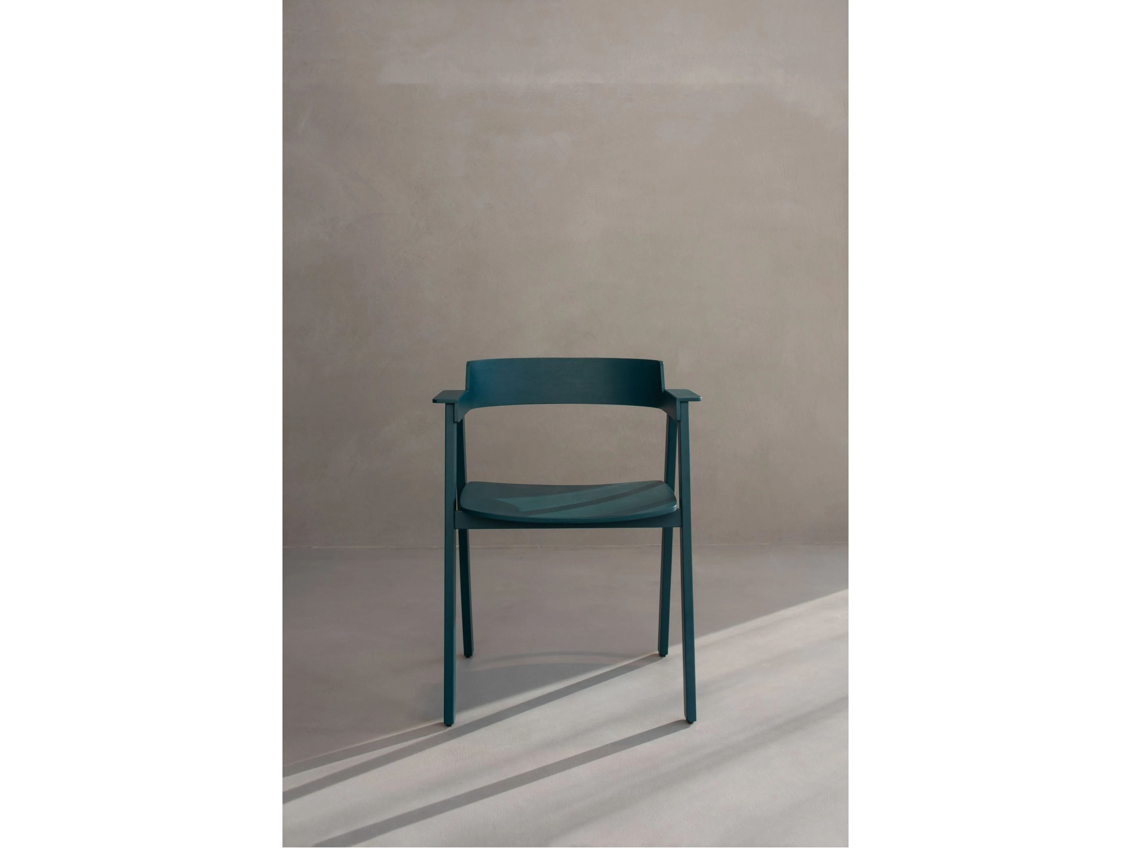 Стул из лакированного дуба с подлокотниками Gazzda FLIP ARCH-00109869 - Вид №20