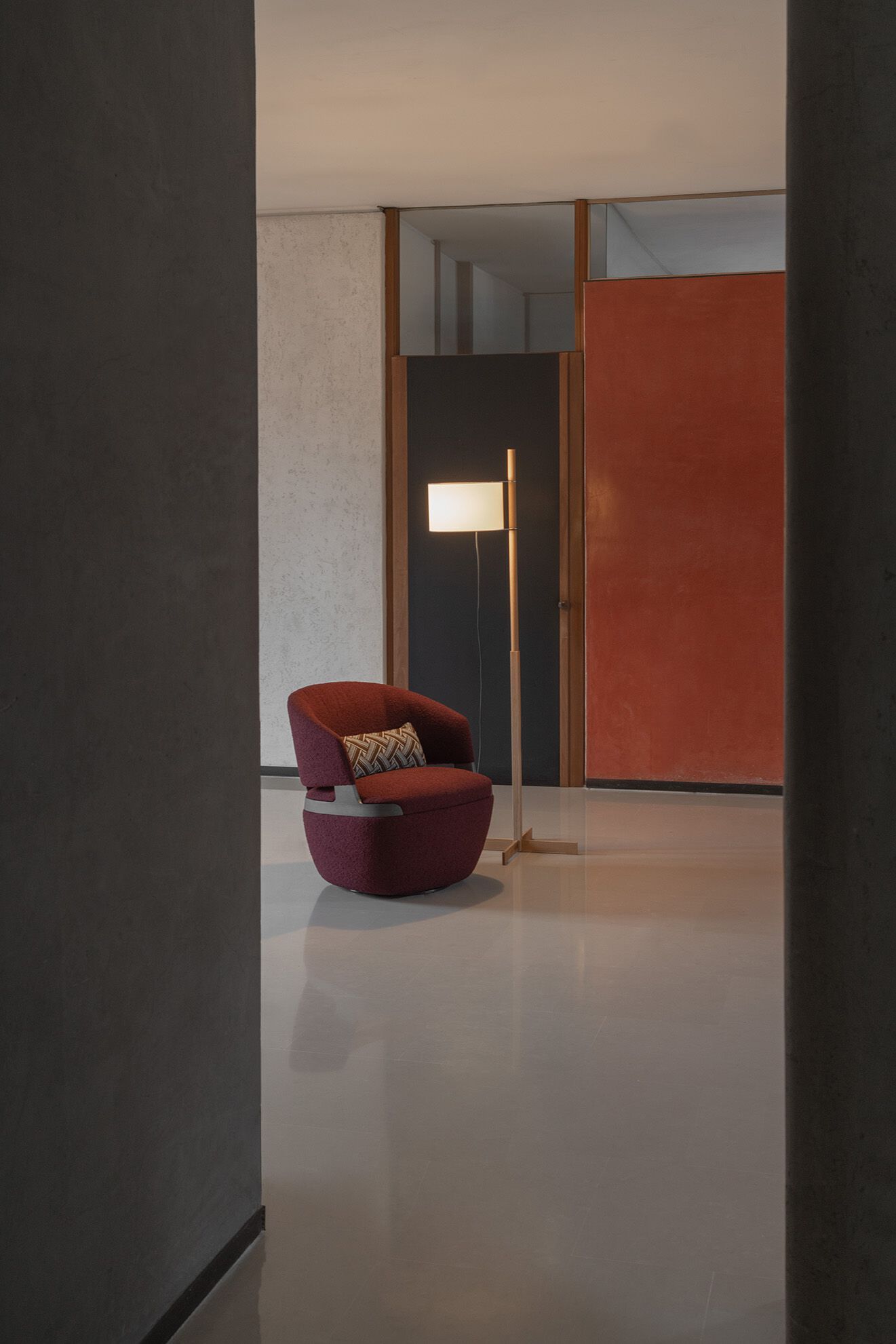 Съемное вращающееся кресло из ткани Potocco ARCH-00126952 - Вид №1