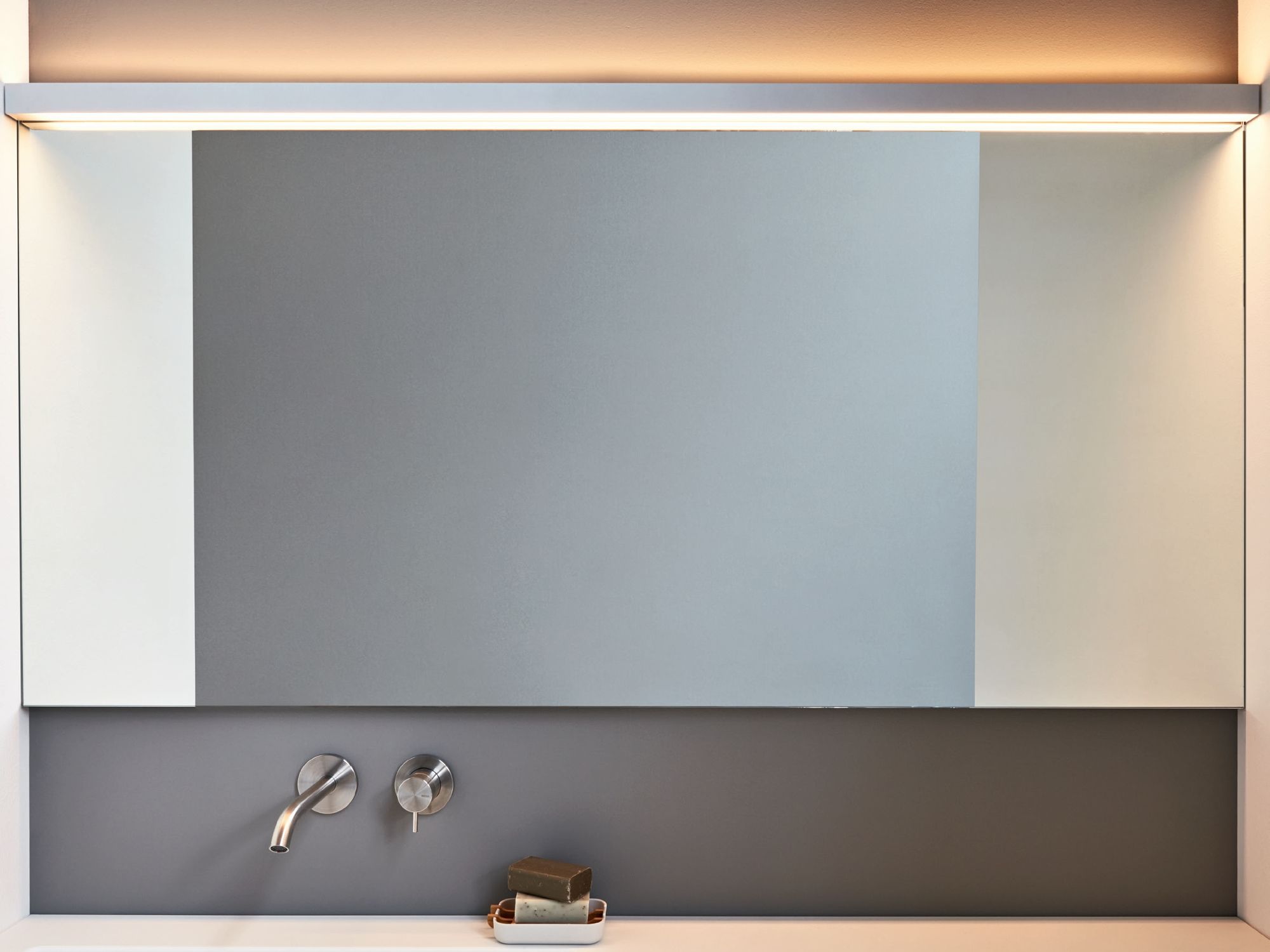 Светодиодная зеркальная лампа Rexa METROLINEARE ARCH-00050434