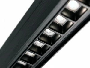 Sattler Линейный световой профиль из алюминия для светодиодных модулей Paladio