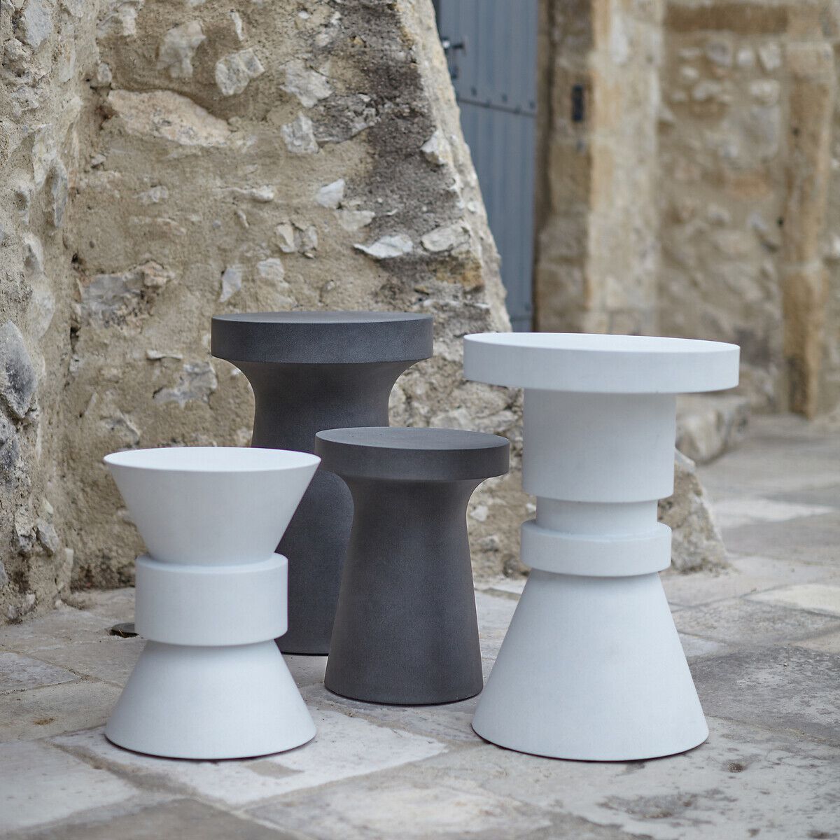 Высокий круглый каменный садовый столик AMPM Jairo ARCH-00105961 - Вид №3