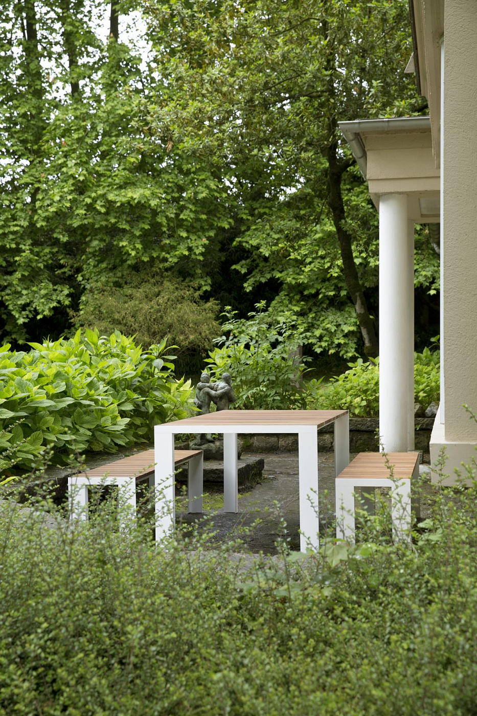 043668 Скамейка Stua Deneb Santreyd 