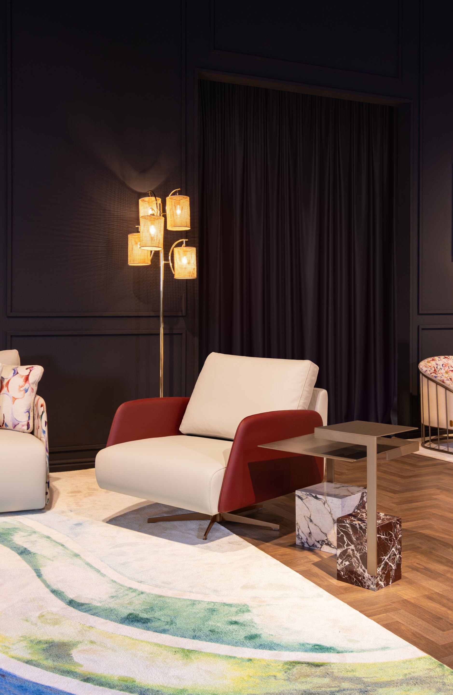 Кожаное вращающееся кресло с подлокотниками Formitalia Parrots ARCH-00035781 - Вид №1