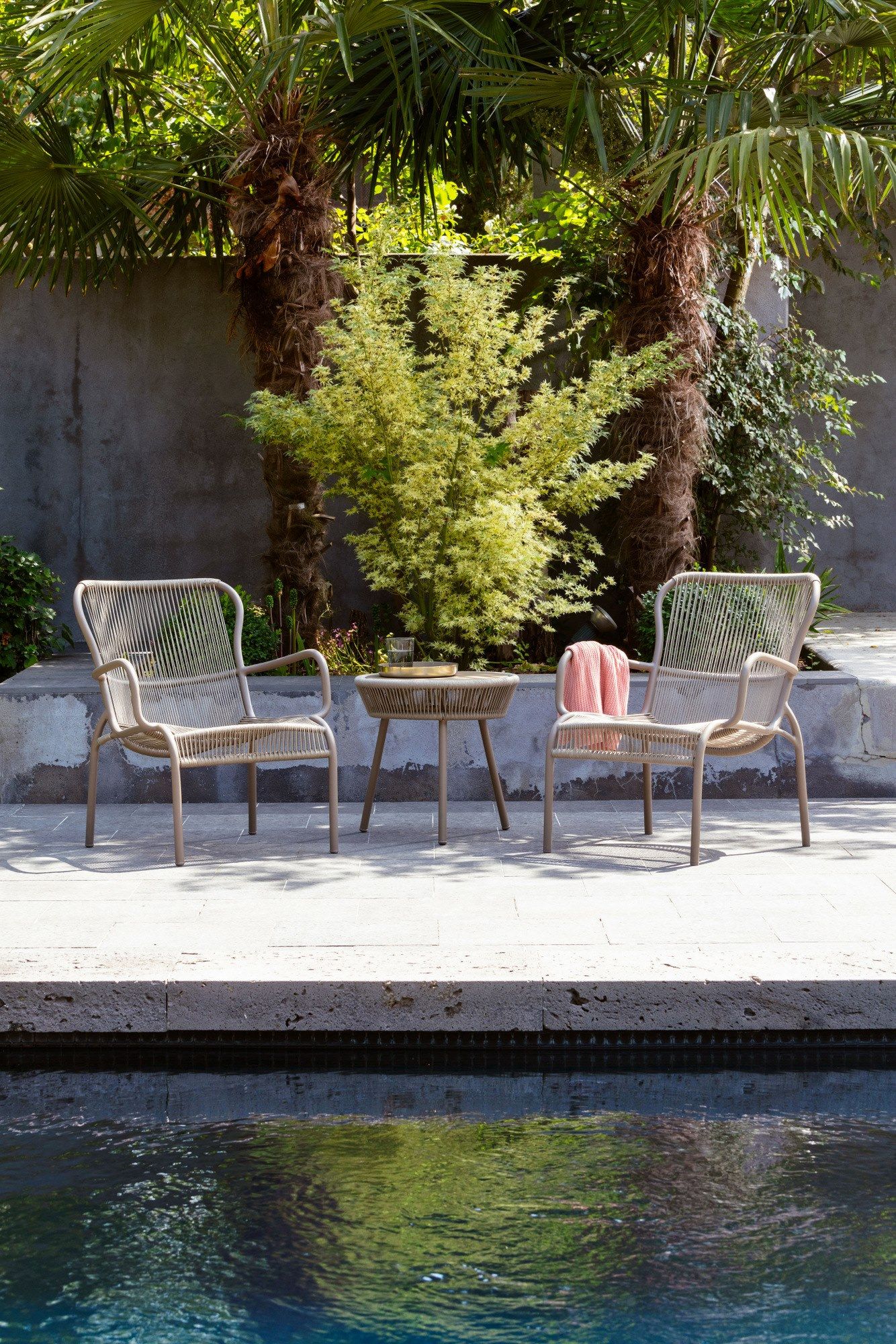 Высокий круглый стол из полиэтилена Vincent sheppard петля ARCH-00090339 - Вид №12