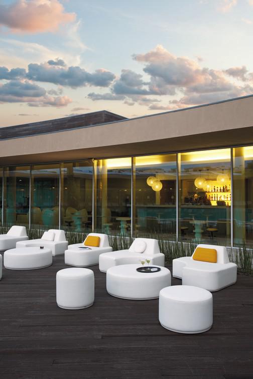 Concept 1 морская кожа белого цвета Manutti Moon Island MNST427 - Вид №4