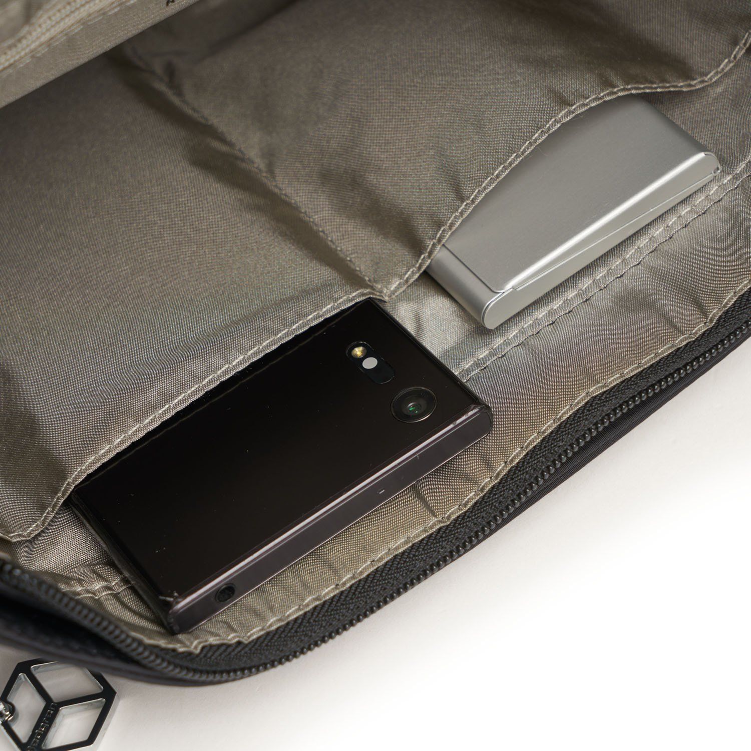HIC413/316-01 Сумка HIC413 Charlie Crossover with Flap RFID Hedgren Inner City  - Вид №5