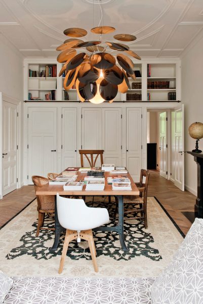 086341 Люстра 68 бежевая матовая Marset Discoco  - Вид №1