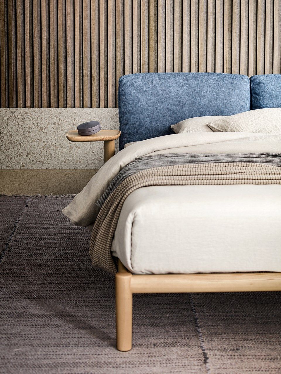 Кровать из массива дерева со встроенными тумбочками Pianca DIONISO ARCH-00089459 - Вид №11