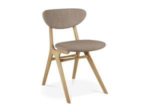 Деревянный стул с мягким сиденьем