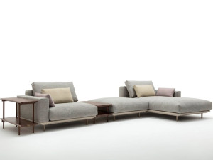 Тканевый диван с полуостровом