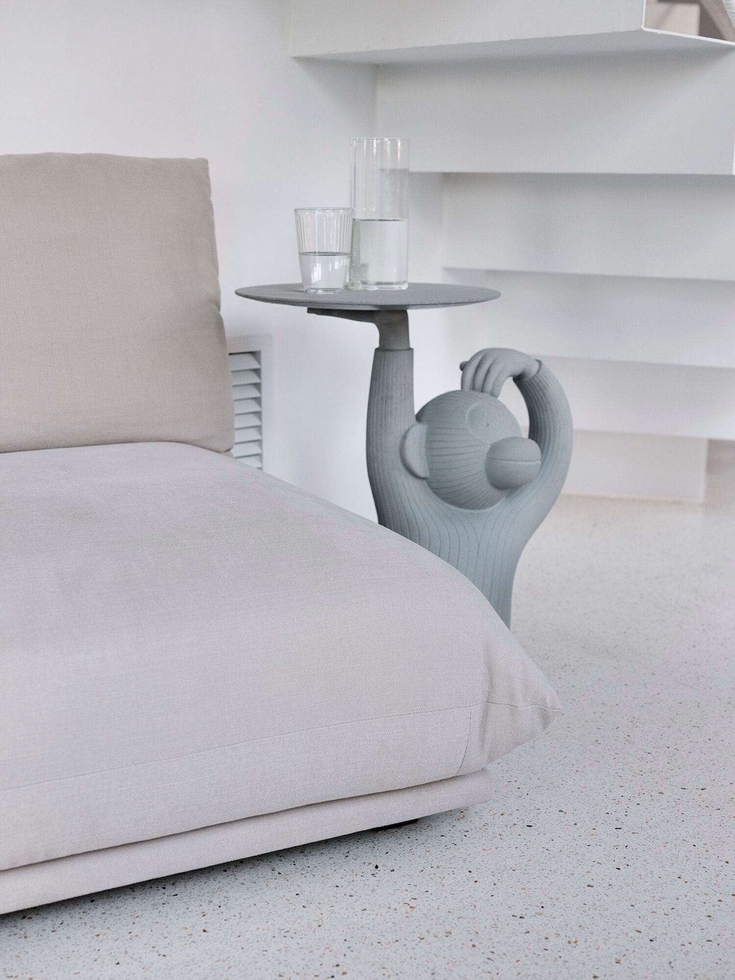 Бетонный круглый низкий журнальный столик BD Barcelona MONKEY ARCH-00134648 - Вид №16