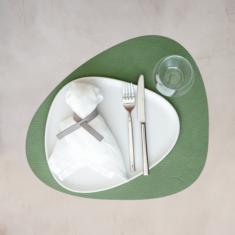 990212 HIPPO forest green подстановочная салфетка фигурная 37х44 см, толщина 1,6мм;LIND DNA  - Вид №1