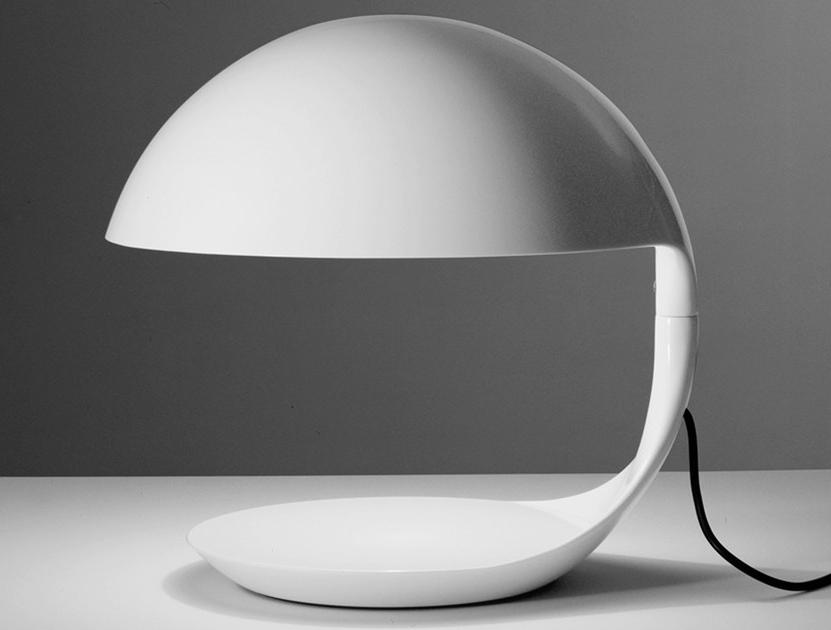 Martinelli Luce Вращающаяся настольная лампа из смолы Cobra 629 - Вид №1