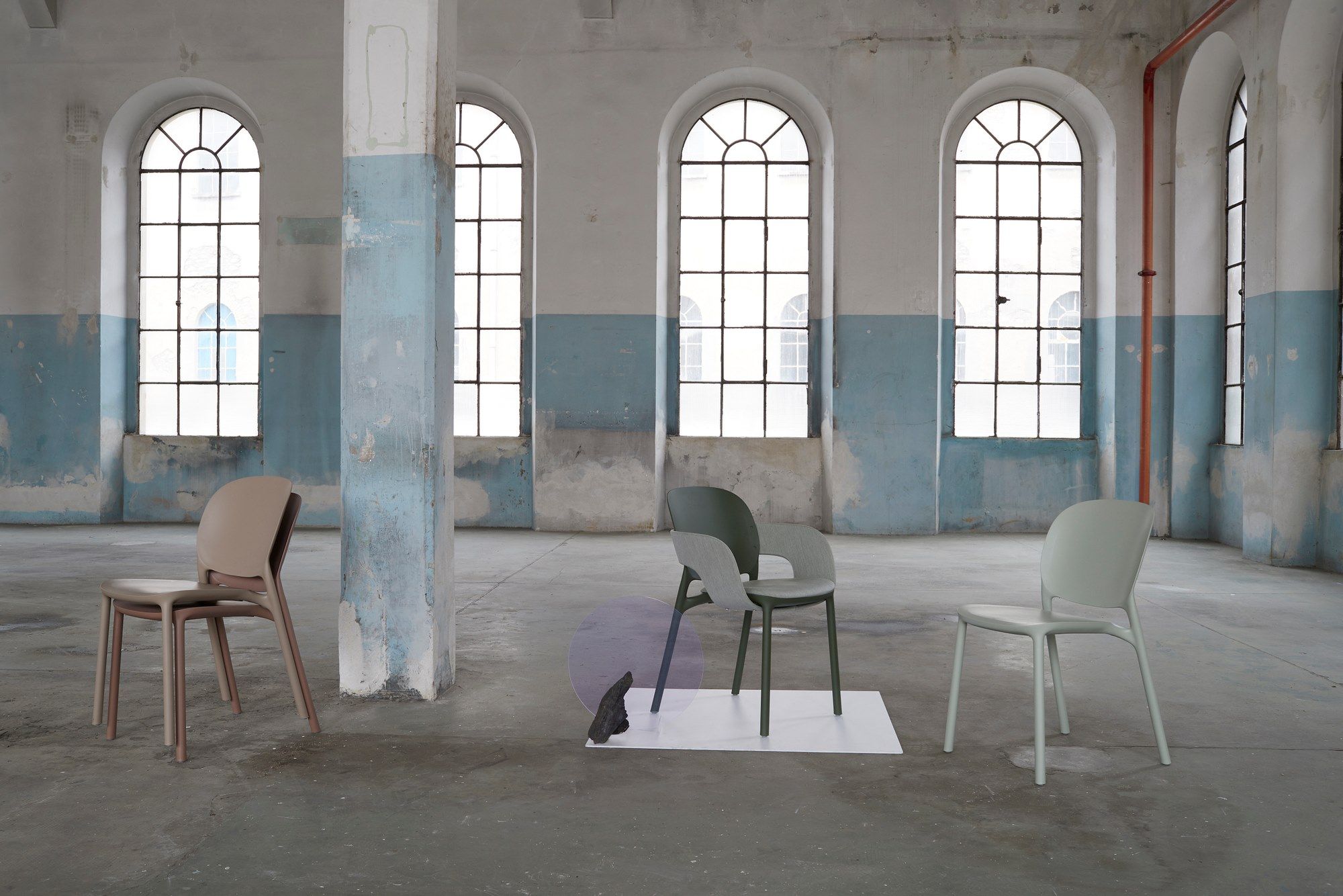 Тканевый стул с подлокотниками и встроенной подушкой S-CAB Hug ARCH-00072922 - Вид №10