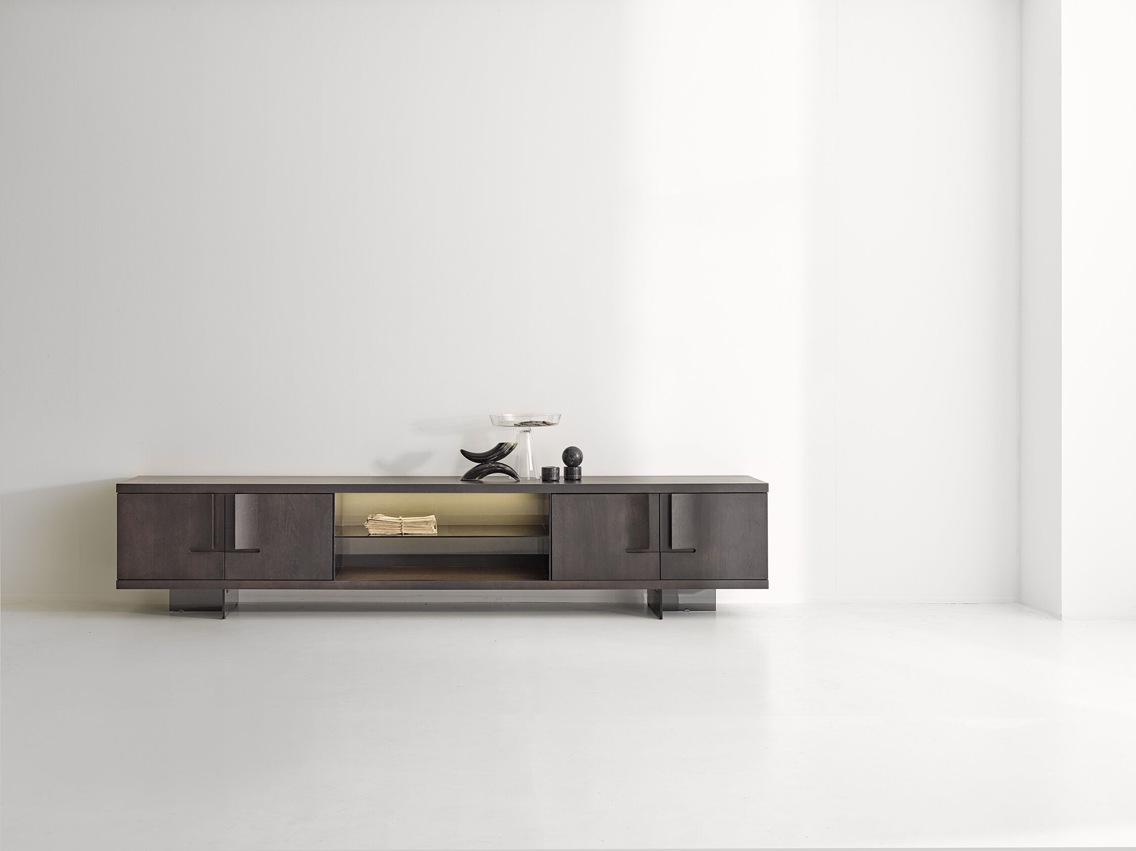 Секционный шкаф для телевизора из грецкого ореха Modesign Book ARCH-00041850 - Вид №4