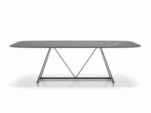 Овальный стол для гостиной