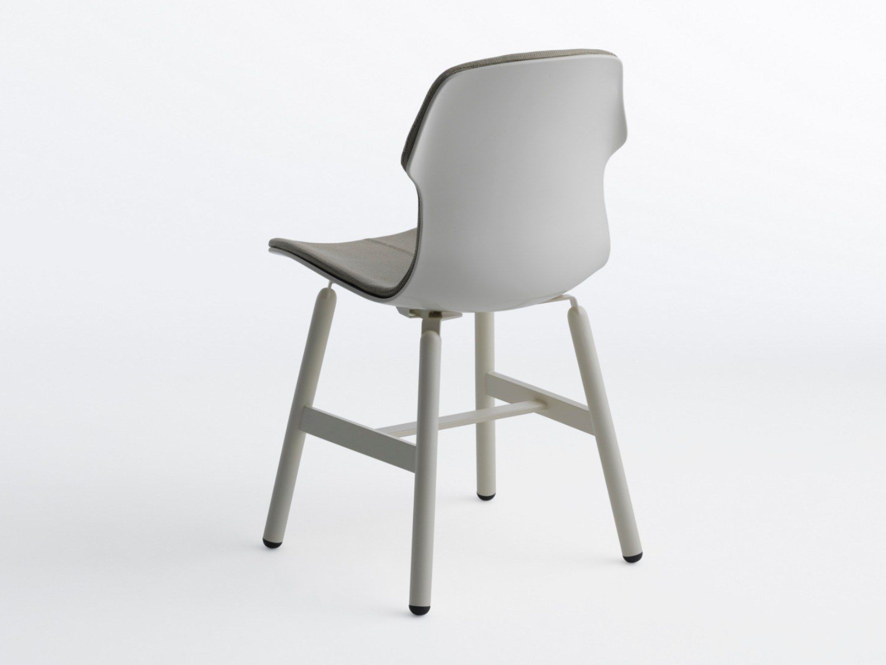 Мягкий стул спереди из ткани или кожи с металлическими ножками Casamania & Horm стерео ARCH-00079066 - Вид №1