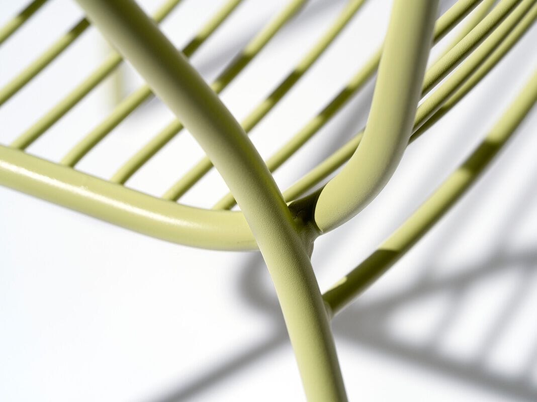 Стальной штабелируемый садовый стул с подлокотниками SCHNEEWEISS interior Margarete ARCH-00020754 - Вид №1