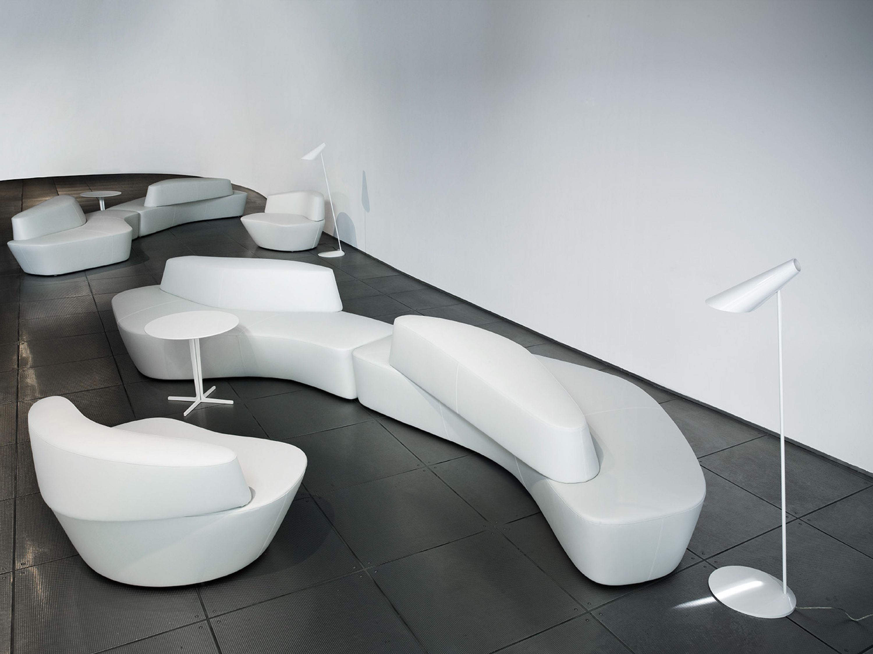 Тканевая скамья со спинкой Tacchini ARCH-00070982 - Вид №3