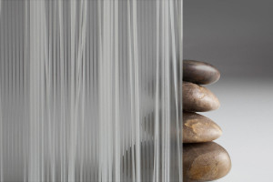 FSRT414 Vivistrata наслоила стекло, показанное в виде конфигурации с палисадным узором в белом цвете.  Forms-surfaces