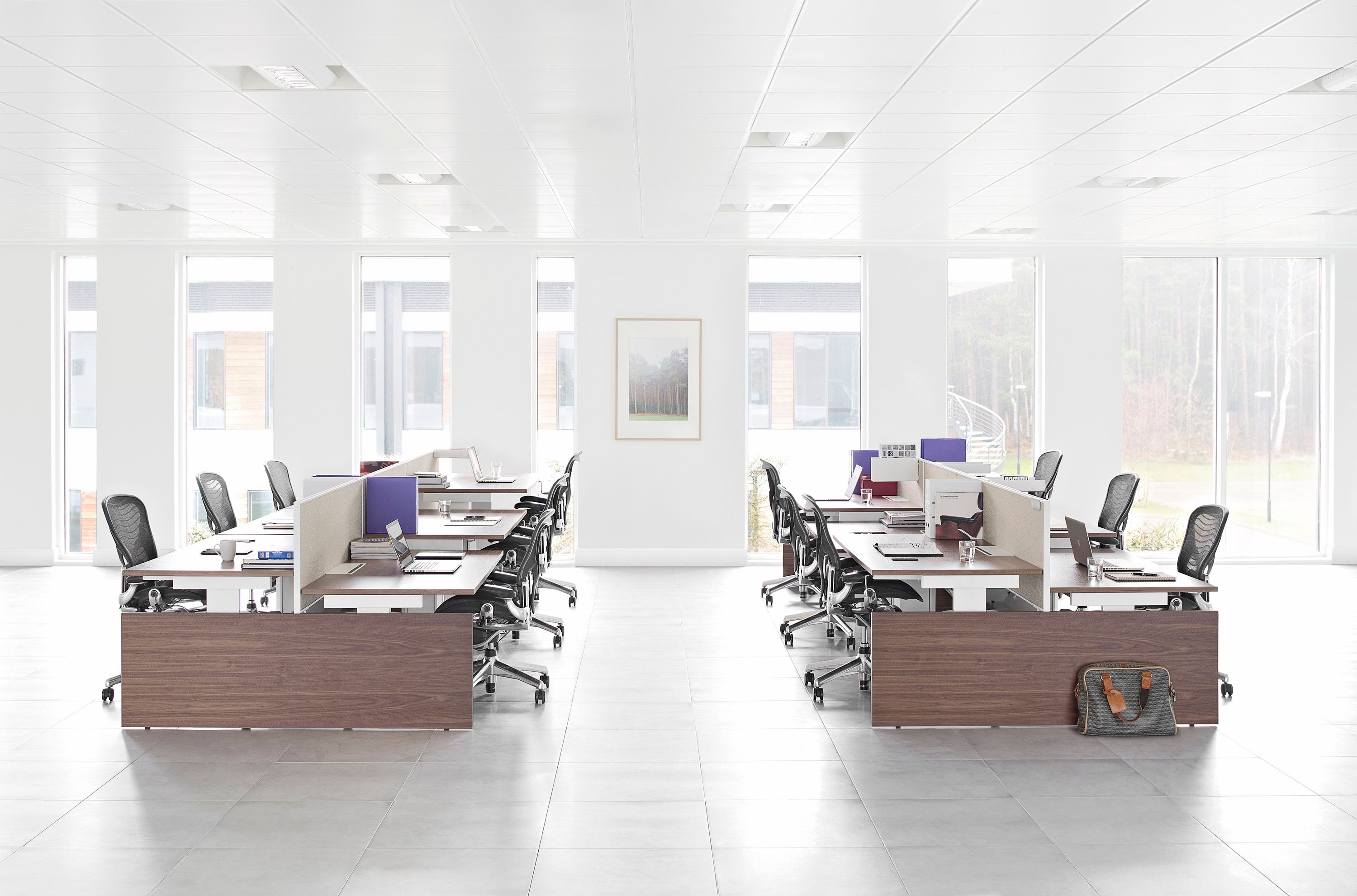 Стол с регулируемой высотой и звукопоглощающими перегородками Herman Miller макет студии ARCH-00126839 - Вид №34