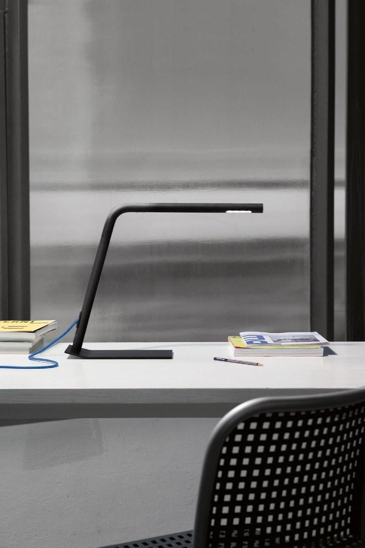 Martinelli Luce Регулируемая светодиодная настольная лампа из алюминия Colibrì 811/t/h/ne Colibri - Вид №4