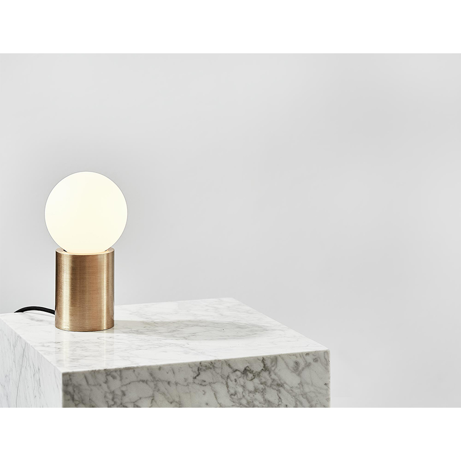 1750839 MENU Настольная лампа с розеткой  - Вид №18