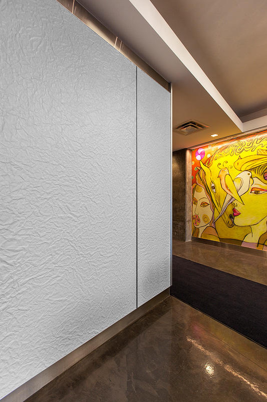 FSRT656 Стеновая система Levele с захватными панелями; вставки из стекла vivigraphix graphica в отражающей конфигурации с прослойкой центен и стандартной отделкой на 5-й авеню, 821, юг, неаполь, флорида Forms-surfaces  - Вид №10