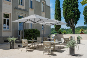 Стальной квадратный садовый стол