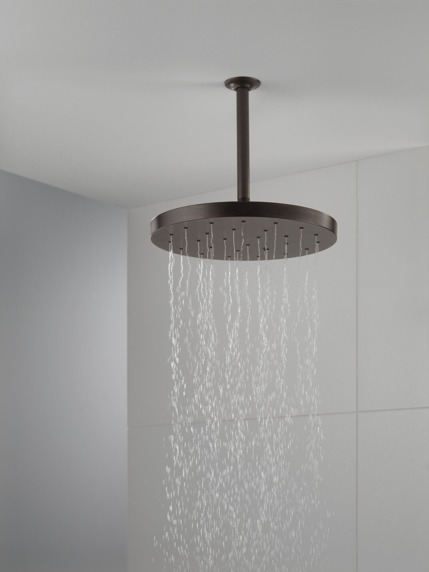 52160-RB H2Okinetic® одинарная душевая лейка с UltraSoak ™ Delta Faucet Universal Showering Венецианская бронза  - Вид №3