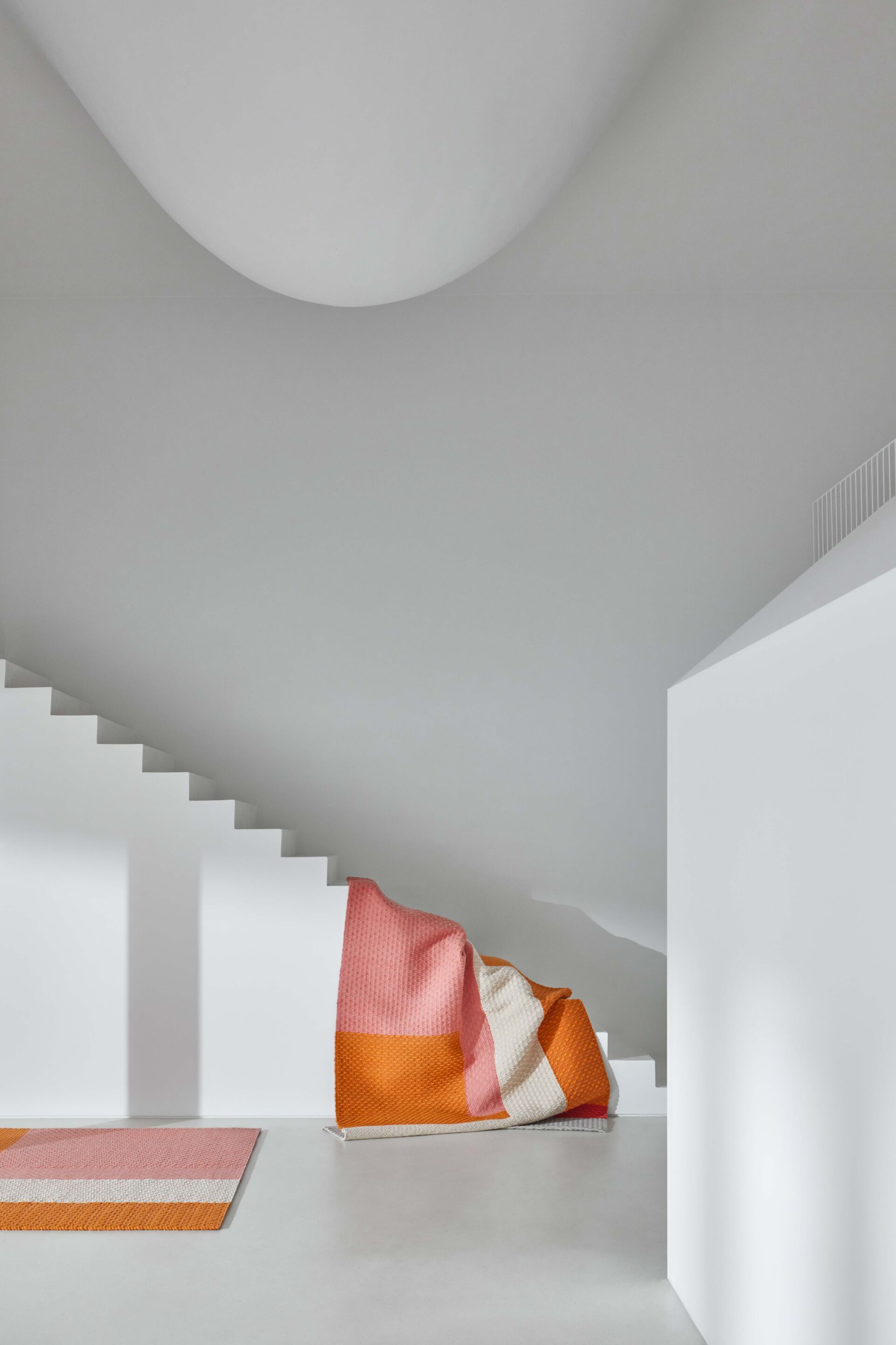 Квадратный шерстяной ковер GAN WEAVE SPACE HOPPER ORANGE ARCH-00072916 - Вид №2