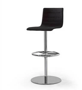 Inday Высокий табурет из ткани или кожи на жердочке Tesa