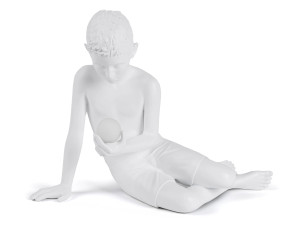 Скульптура из смолы со светодиодной подсветкой