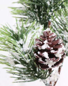 1818 819 a3 Искусственная еловая ветка со снегом, 32 см, матово-зелёная H-andreas