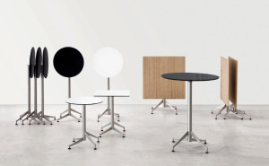 Квадратный стол с откидным верхом