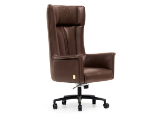 Кожаное вращающееся офисное кресло