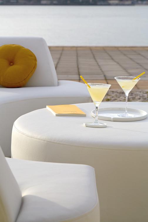 MNST1305 Подставка для ног Moon Island 52 морская кожа белого цвета Manutti Poufs  - Вид №5