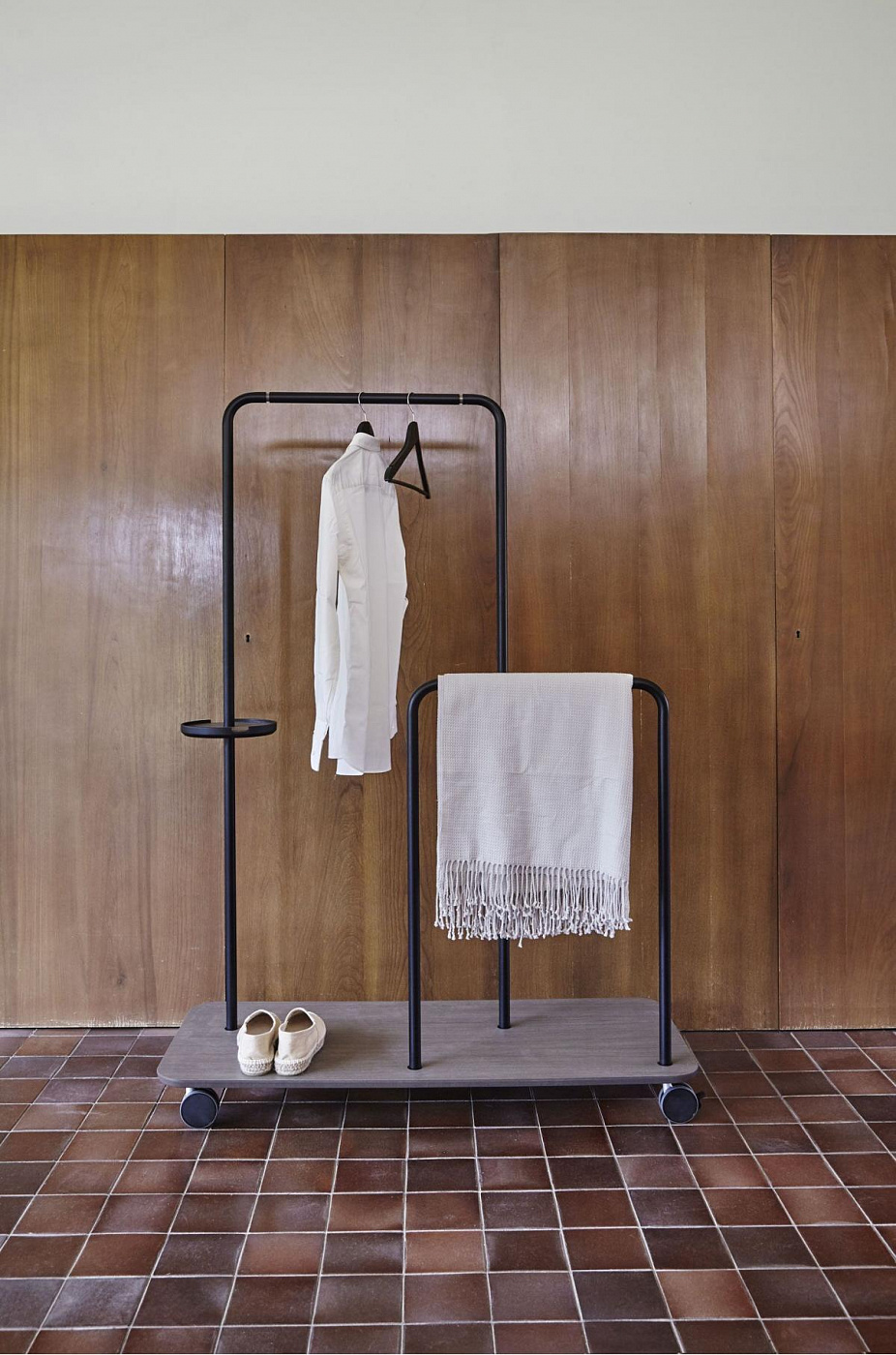 000785 Вешалка для костюмов Punt Mobles Platel Santreyd  - Вид №2