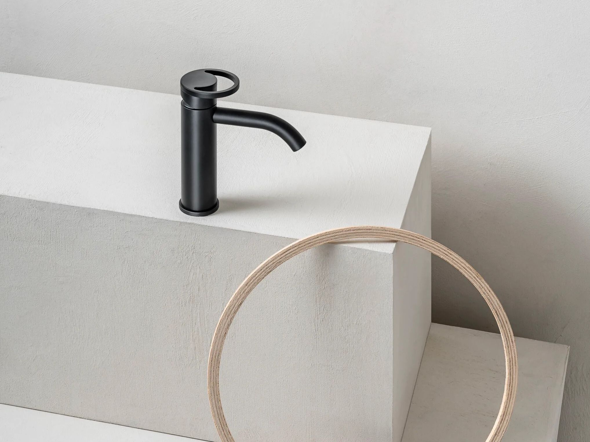 Однорычажный смеситель для раковины с одним отверстием QD Magistro Lab Smile ARCH-00121490 - Вид №4