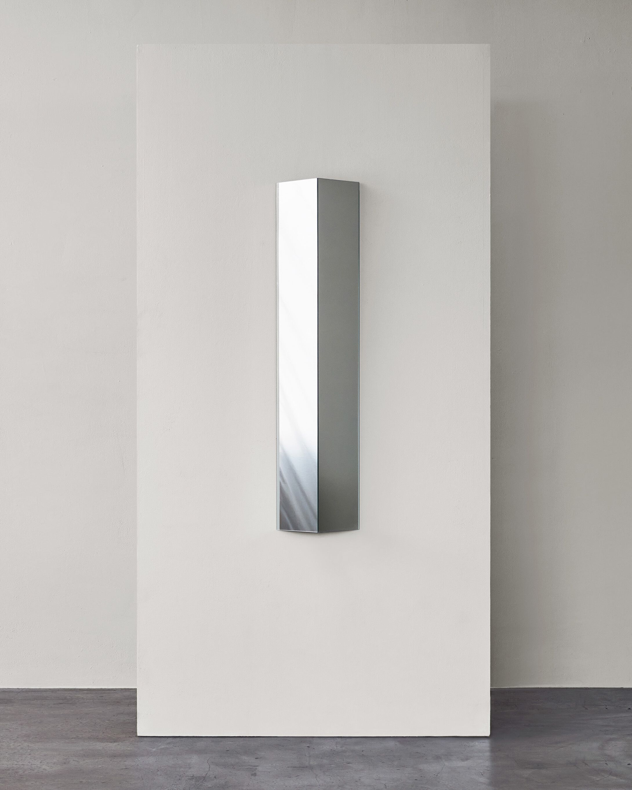 Стеклянный настенный светильник Caroline Chao вид ARCH-00007111 - Вид №2