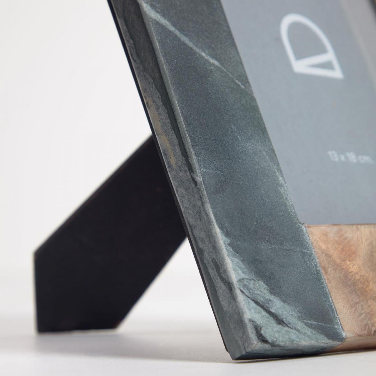 106382 Рамка для фотографий из зеленого и белого мрамора и дерева 23 x 18 см La Forma Wilmina 