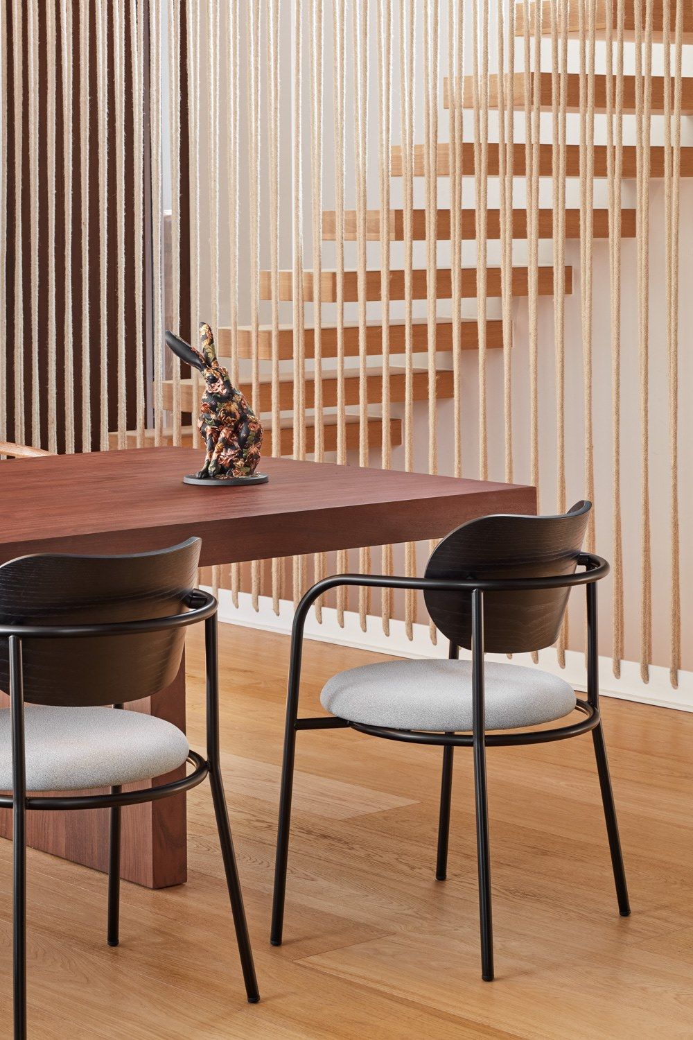 Металлический стул с мягким сиденьем TEULAT Eclipse ARCH-00024919 - Вид №12