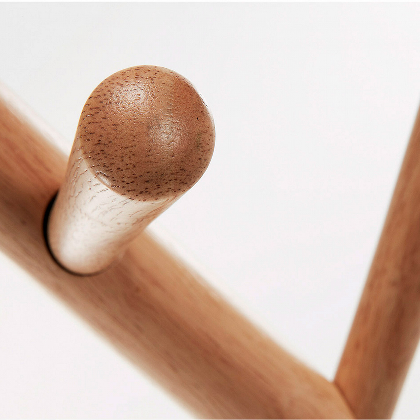 038008 Вешалка белая La Forma Bren 