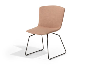 Стул с мягкой тканью