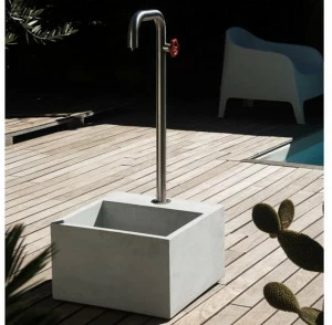 PAOLELLI GARDEN Садовый фонтан из нержавеющей стали и бетона Cimento 53 5201