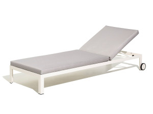 Лежак для сада с колесами