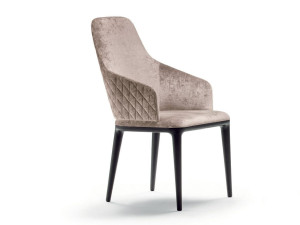 Мягкий тканевый стул с подлокотниками