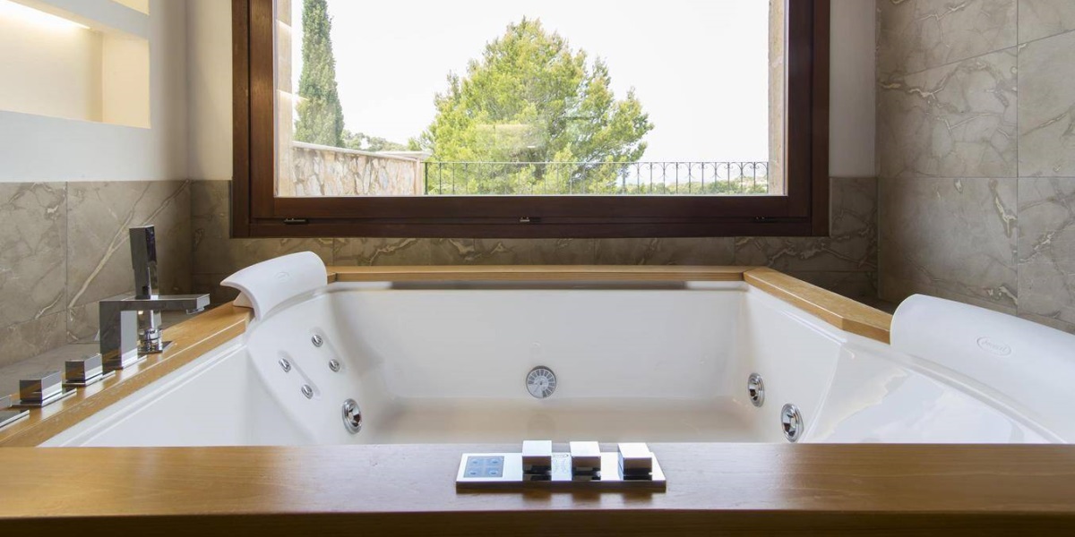 Ванна встроенная с гидромассажем "TOP" Aura Plus 9F43-533 Jacuzzi 9F43533 - Вид №1